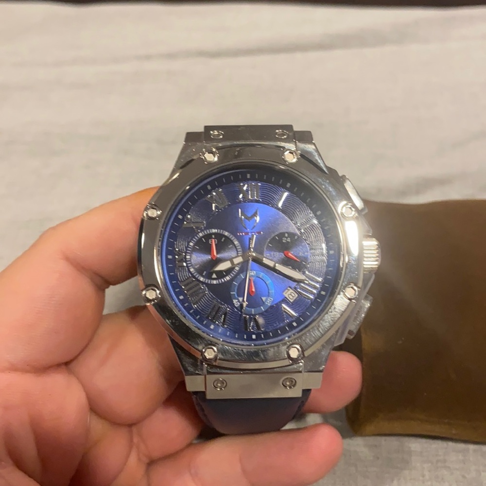 Luxury Blue and Silver Men's Watch